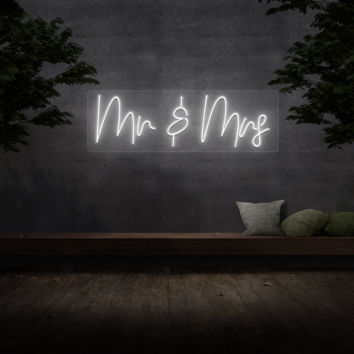 'Mr & Mrs' Neon Sign